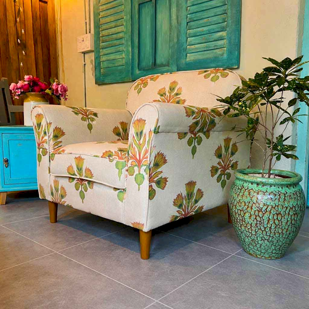 Rustline  Accent chair 